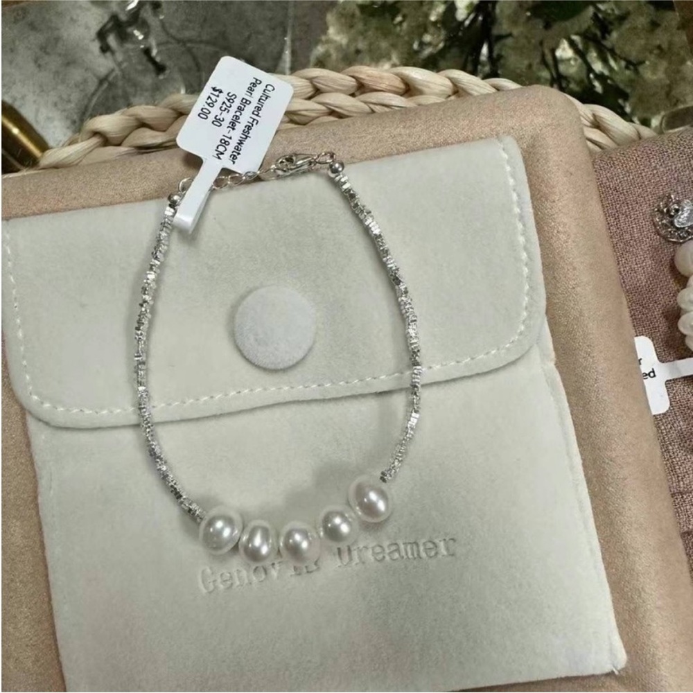 Necklace and bracelet set - Picture 4 of 13